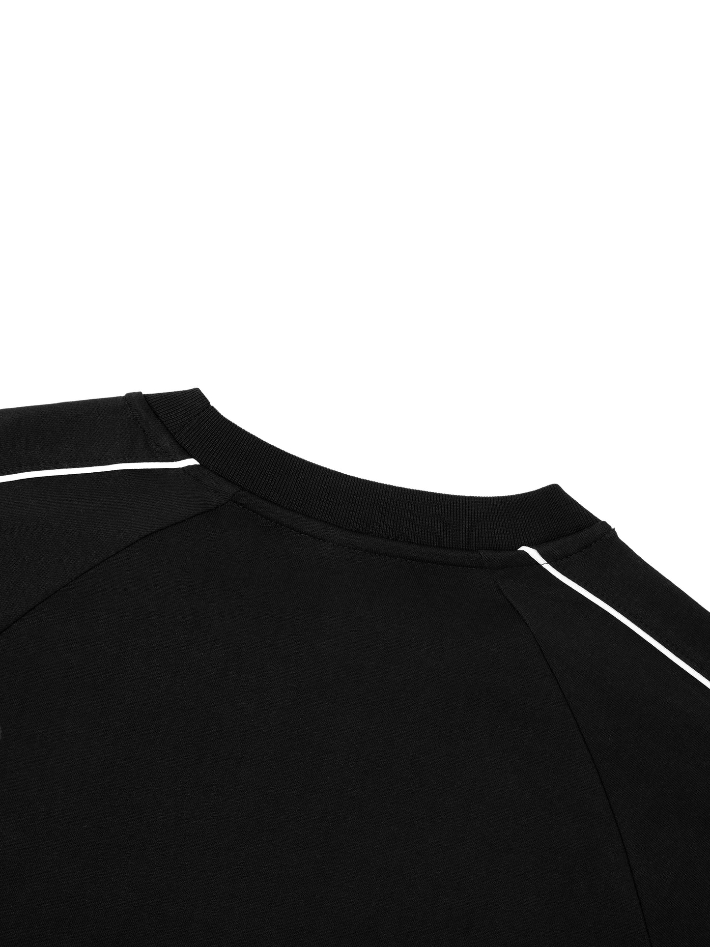 Kontrastnaht-Raglan-T-Shirt